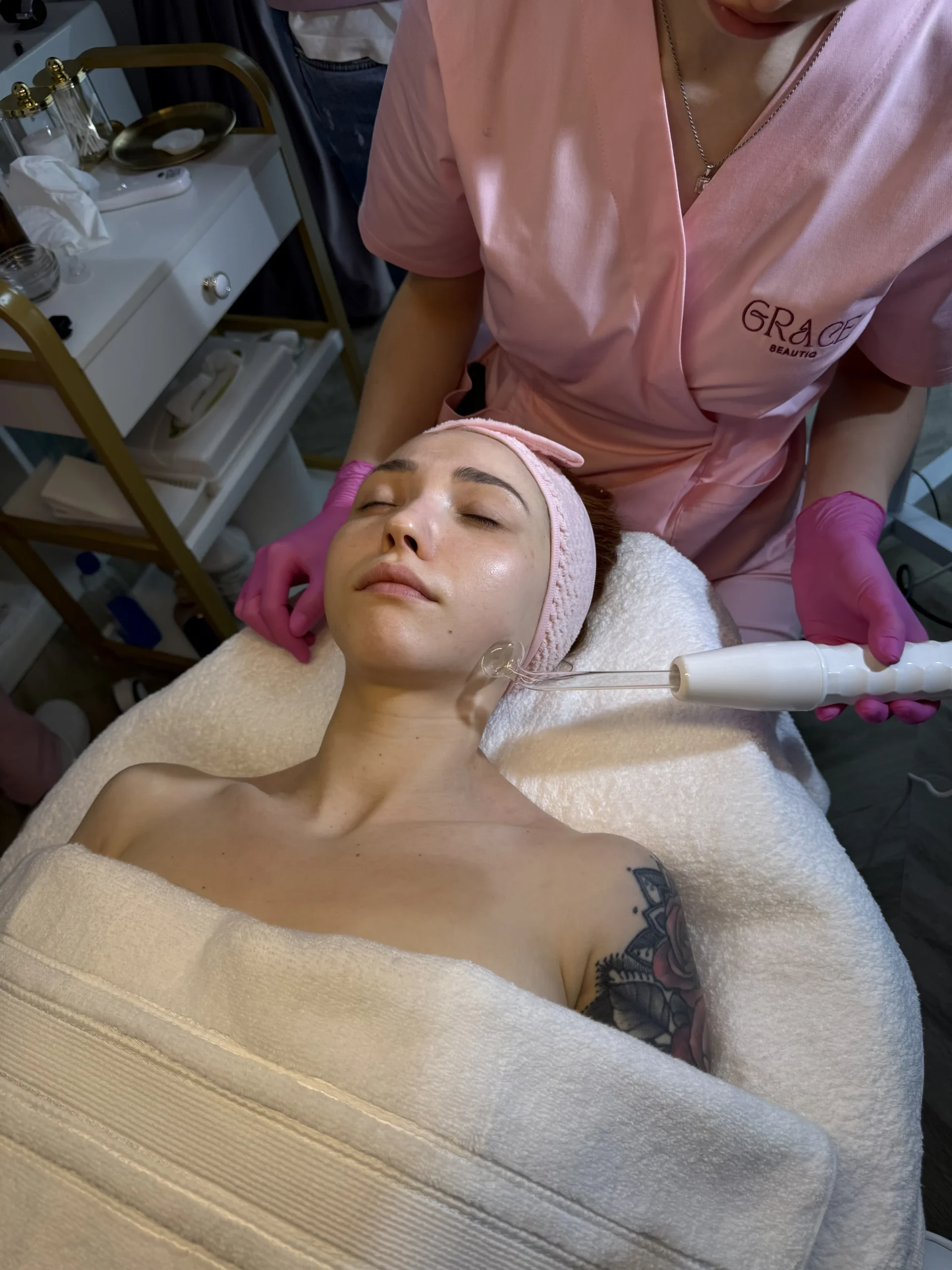 Tratamente corporale non-invazive salon cosmetica Brasov